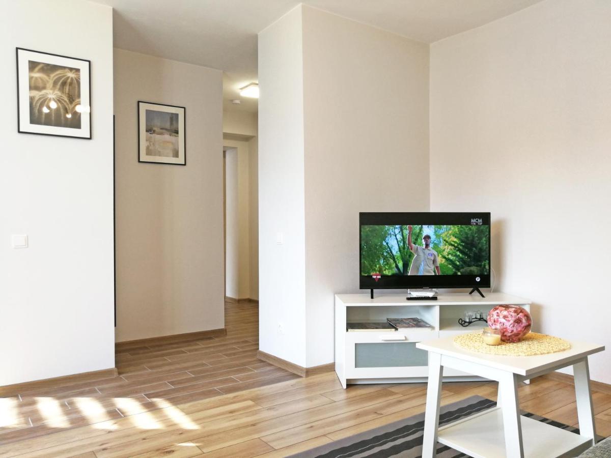 Siauliai Central Apartment @ Traku Street Ngoại thất bức ảnh